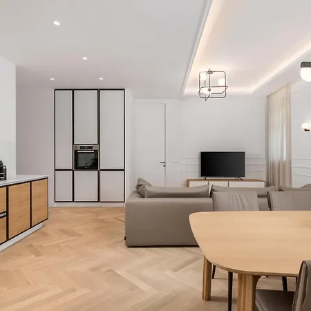 Plaza Apartment